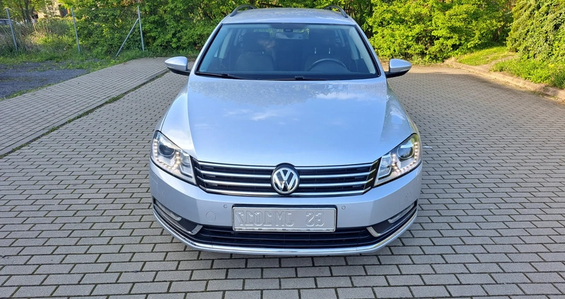 Volkswagen Passat cena 36900 przebieg: 197000, rok produkcji 2012 z Swarzędz małe 277